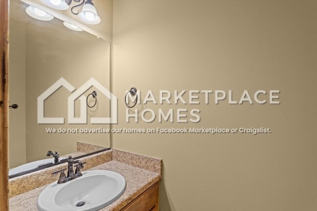 Building Photo - 4831 High Meadows Dr