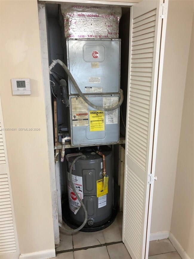 Building Photo - 20840 San Simeon Way