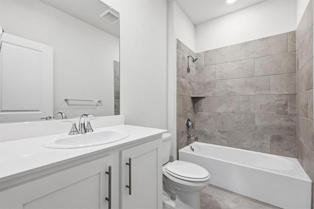 Building Photo - 2102 Windy Trl