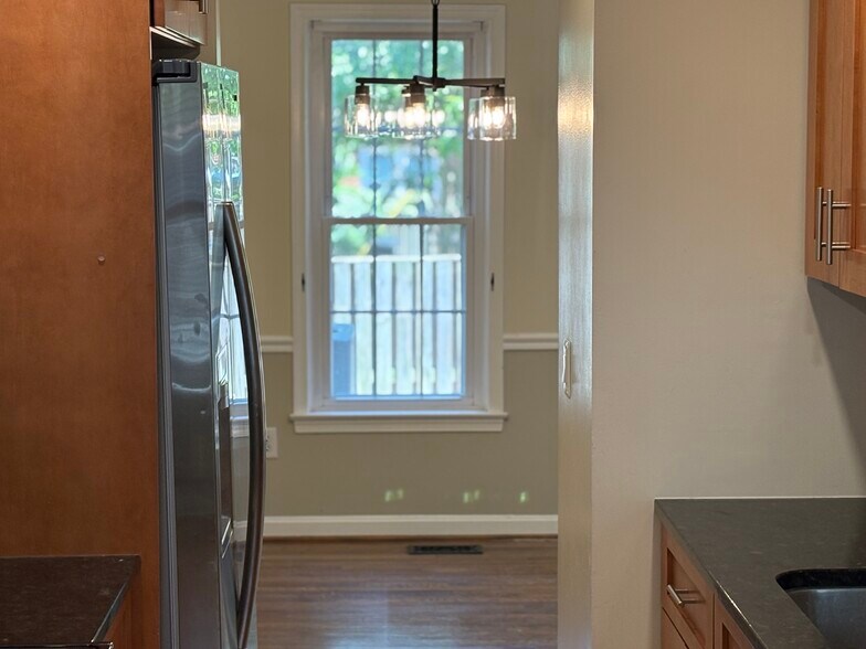 Building Photo - 1329 Chetworth Ct