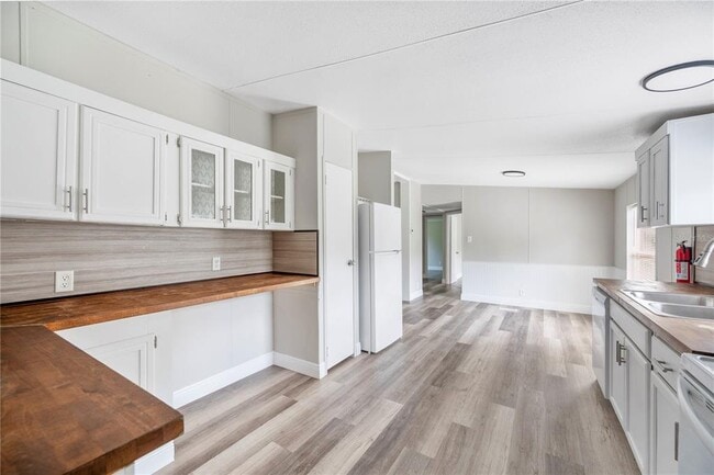 Building Photo - 4129 Woodsridge Dr