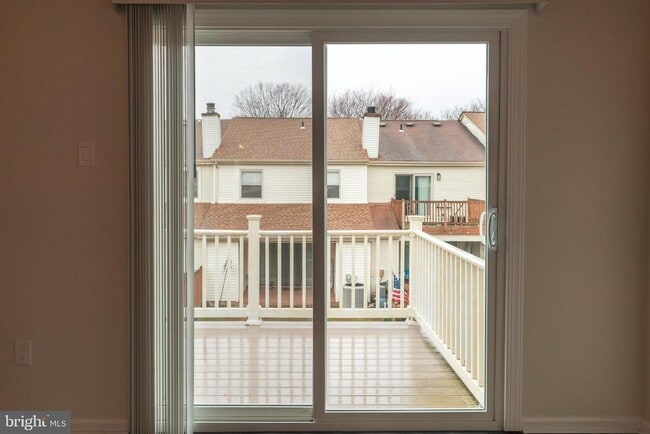 Building Photo - 308 Wayne Ct