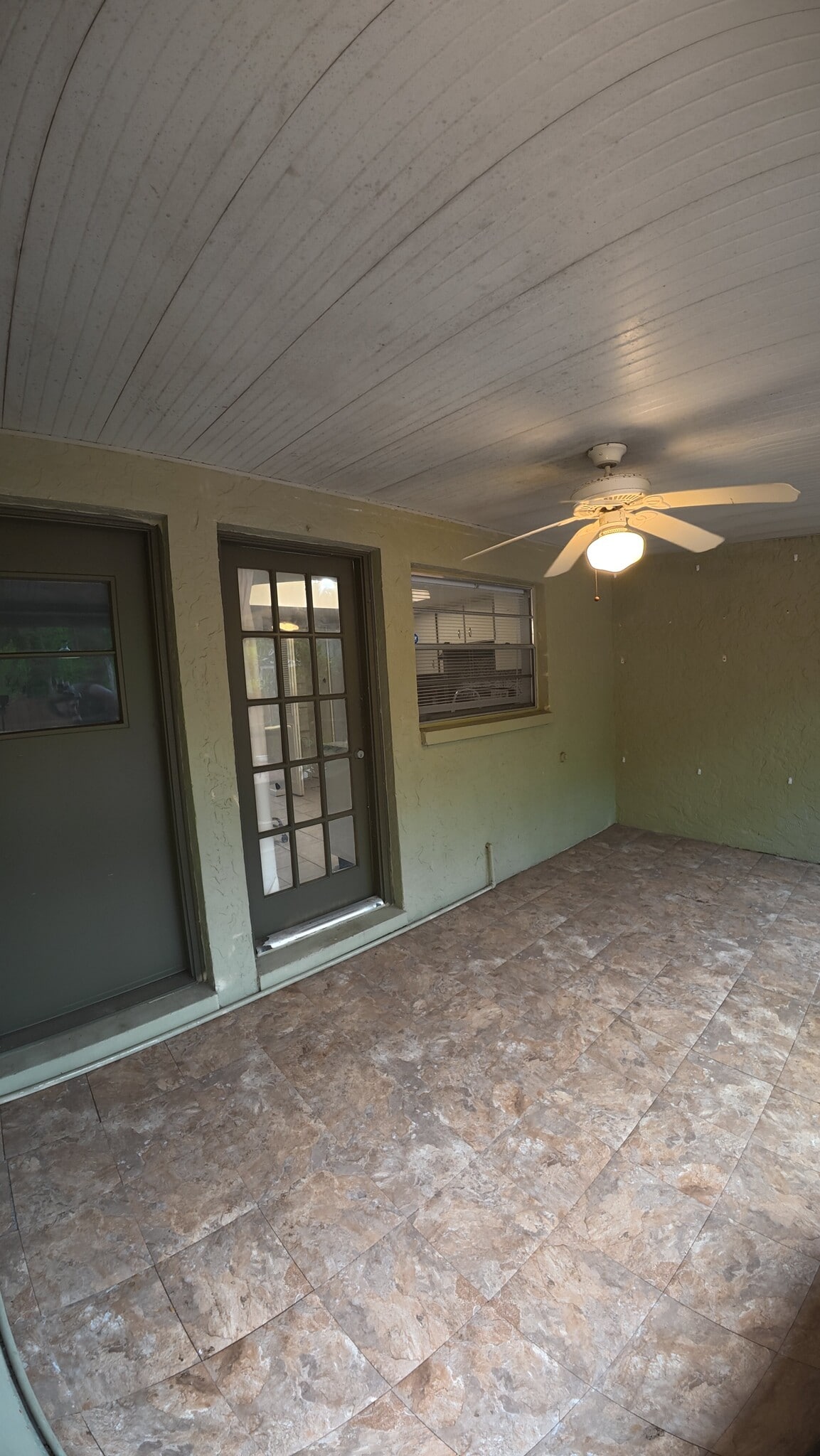 Building Photo - 15203 Morning Dr