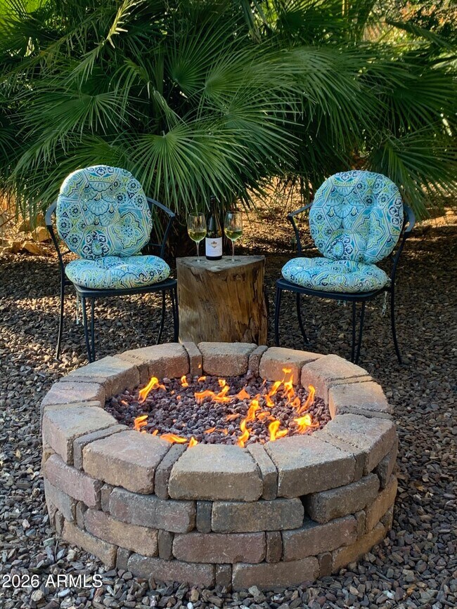 Building Photo - 5610 E Justine Rd