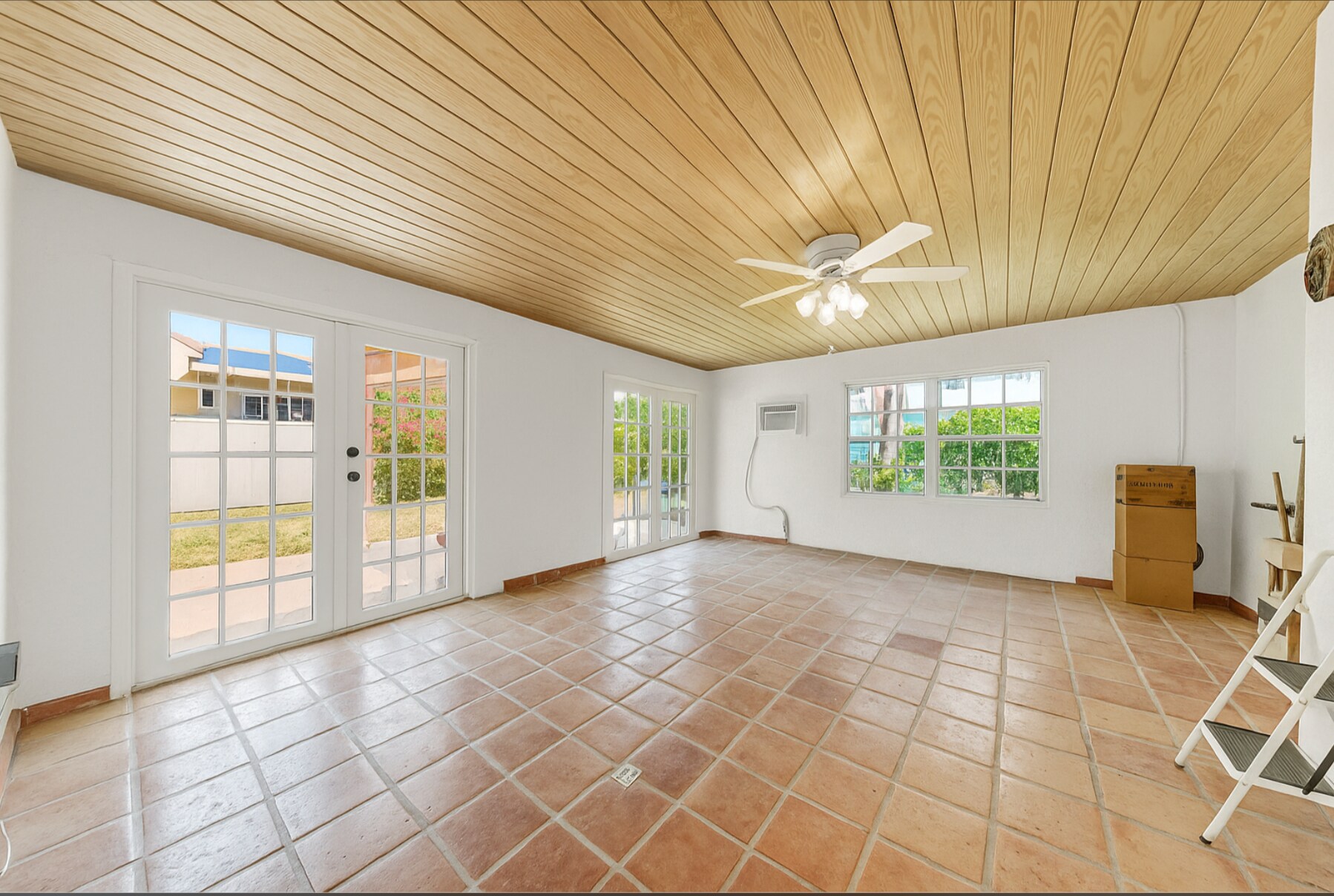 Building Photo - 9941 NW 27th St