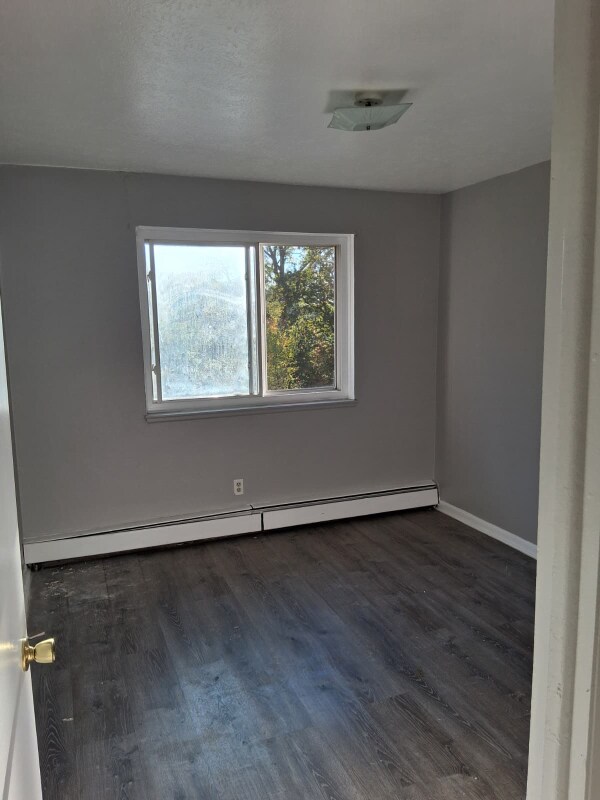 Building Photo - 1885 Taylor Rd