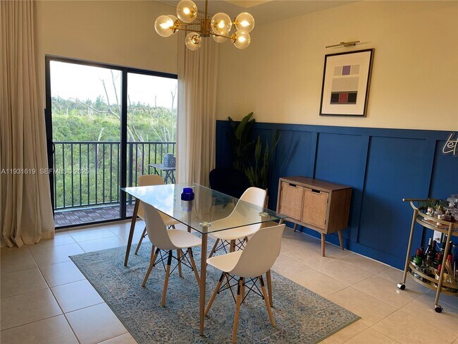 Building Photo - 8175 NW 104th Ave