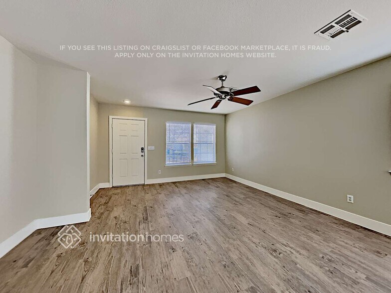 Building Photo - 885 Angelus Oaks Dr