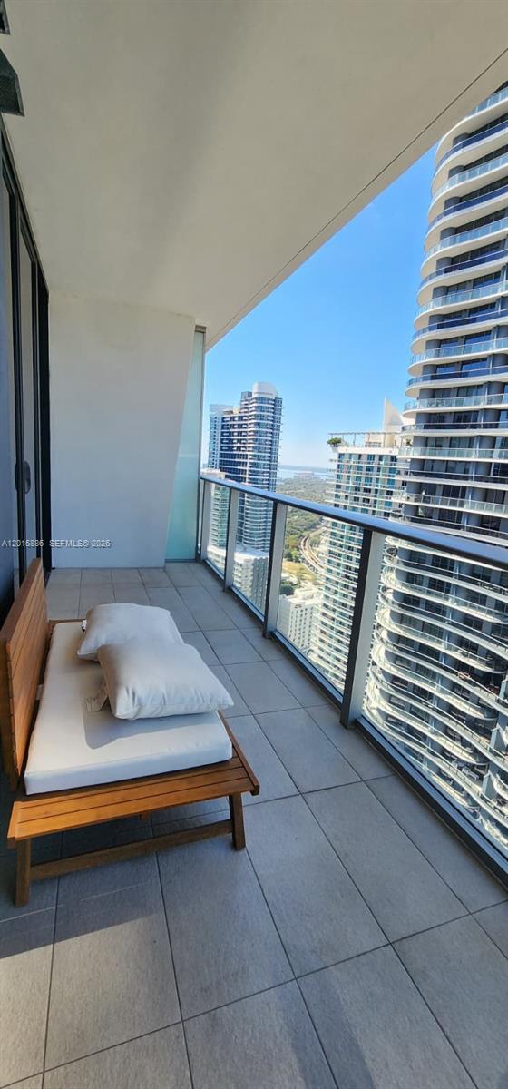 Building Photo - 1010 Brickell Ave