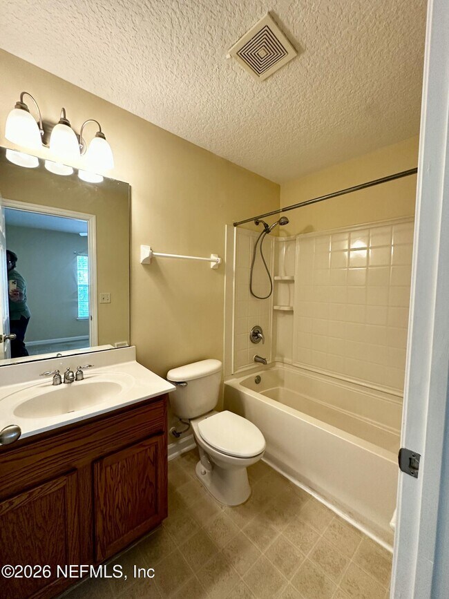 Building Photo - 1496 Fieldview Dr