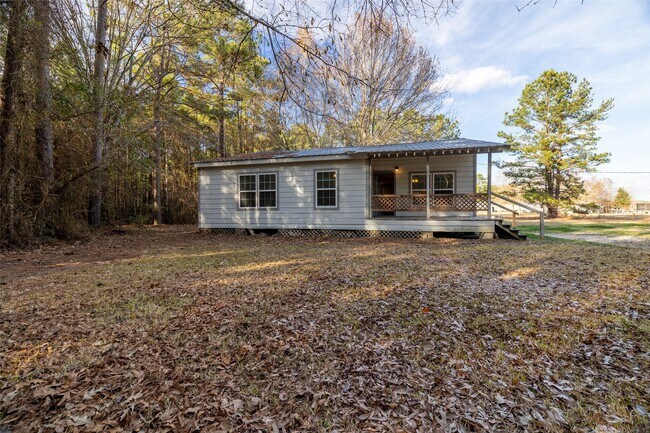 Building Photo - 2405 County Rd 2235