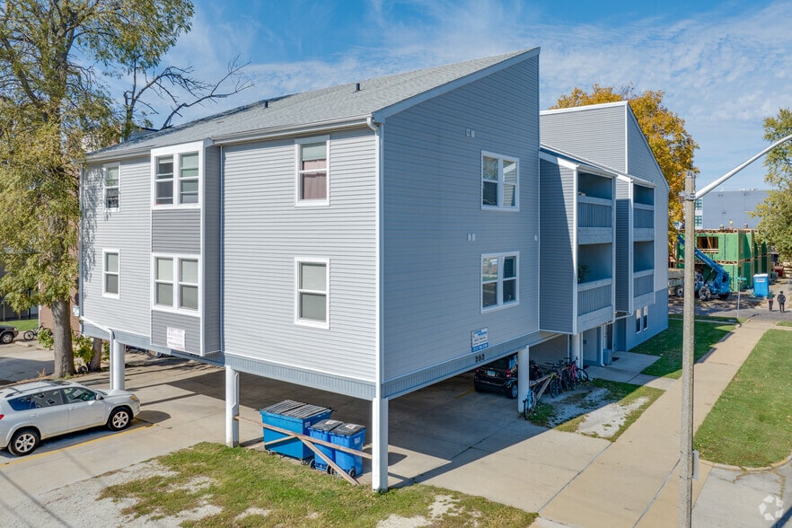 Building Photo - Pfeffer Apartments - NOW LEASING AUGUST 2026