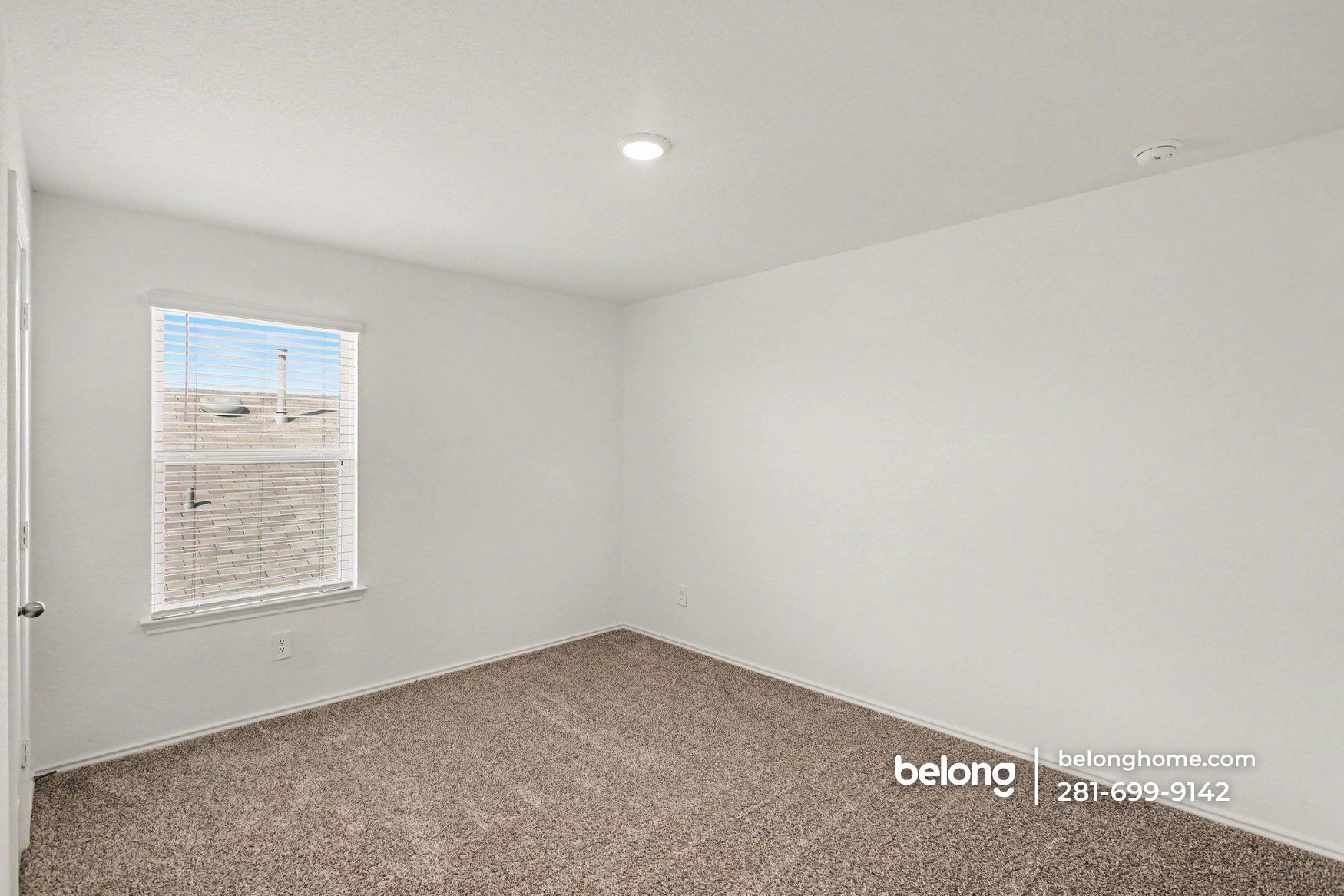 Building Photo - 21427 Hawthorne Pr Dr