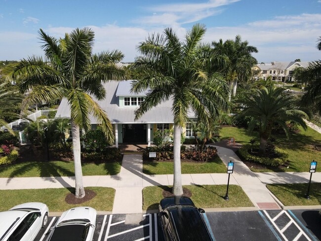 Building Photo - 10491 SW Academic Way