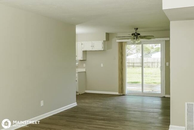 Building Photo - 3406 Remington Dr, Indianapolis, IN 46227