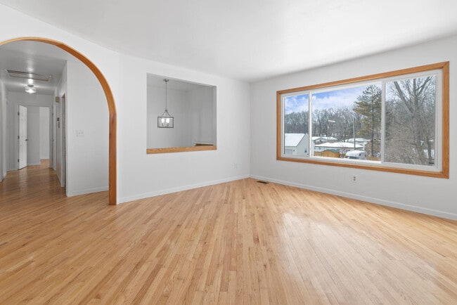 Building Photo - 655 Ferndale Ave