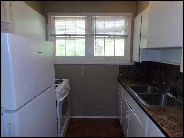 Building Photo - 6601 Kavanaugh Pl