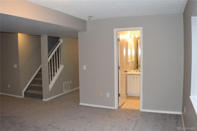 Building Photo - 952 Dancing Horse Dr