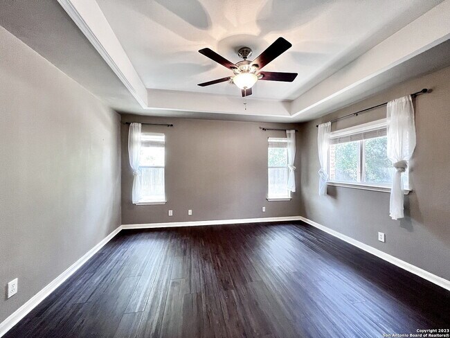 Building Photo - Charming 3-Bed Home Near Medical Center w/ Private Greenbelt Backyard!