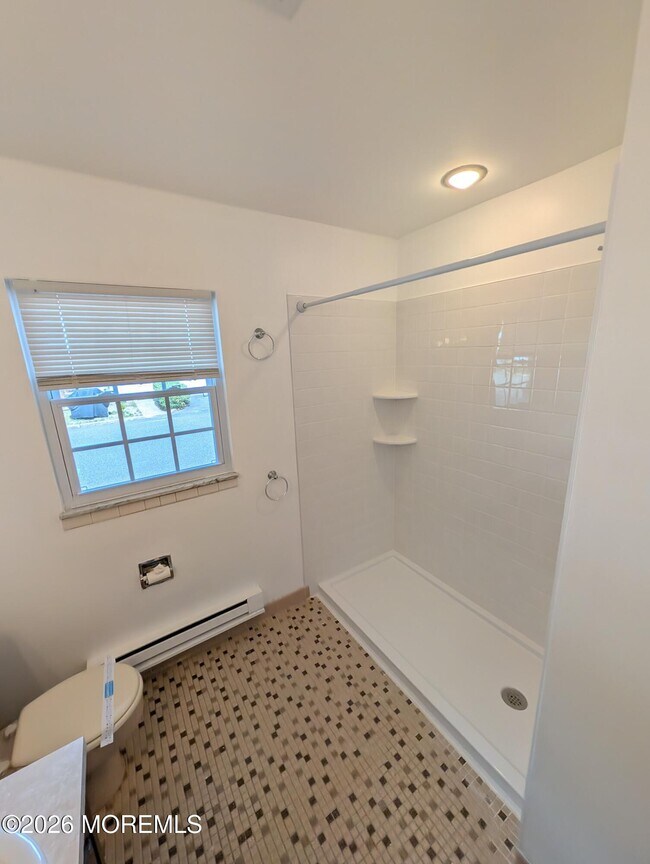 Building Photo - 1042 Aberdeen Dr