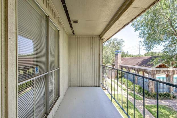 Building Photo - 3900 Woodchase Dr