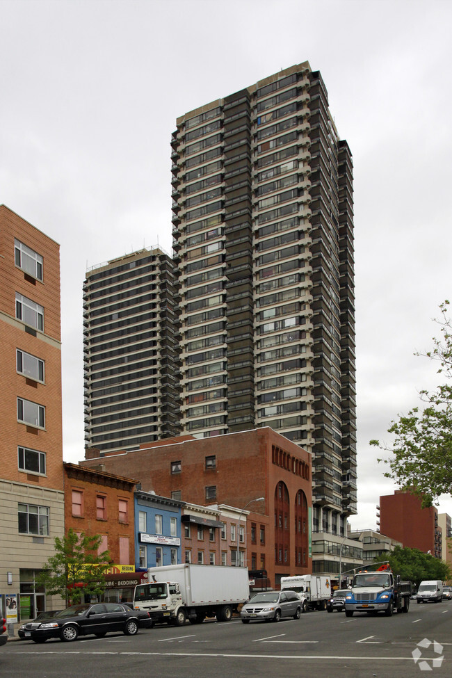 Building Photo - Taino Towers