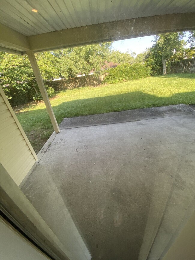 Building Photo - FOR RENT:  Charming 3-Bedroom Home with Sp...