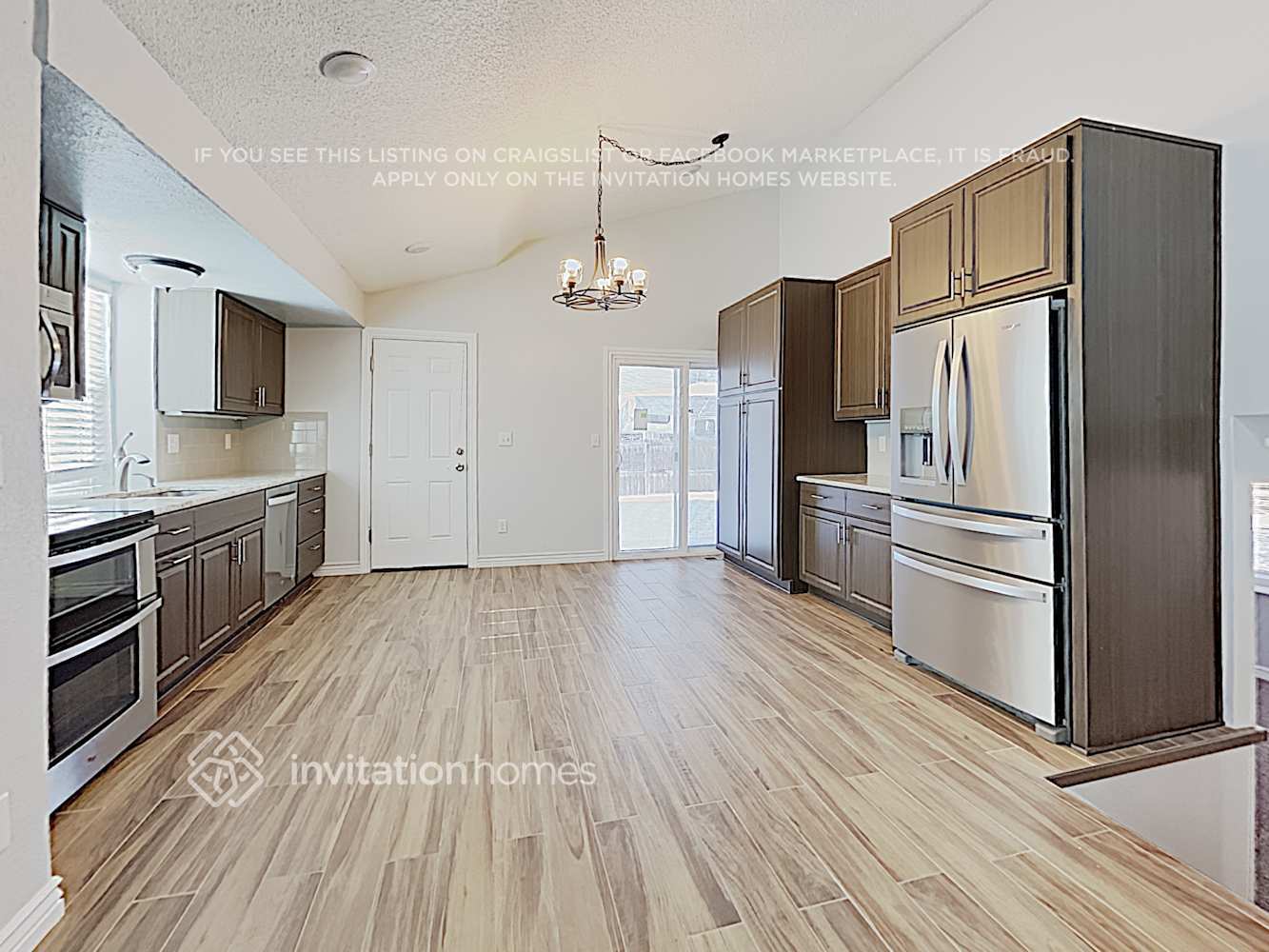 Building Photo - 4431 E 115th Pl