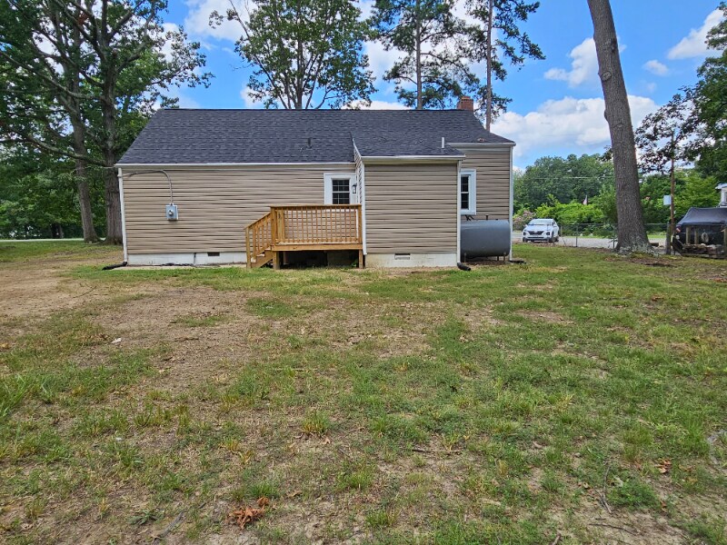 Building Photo - 8603 Ackley Ave