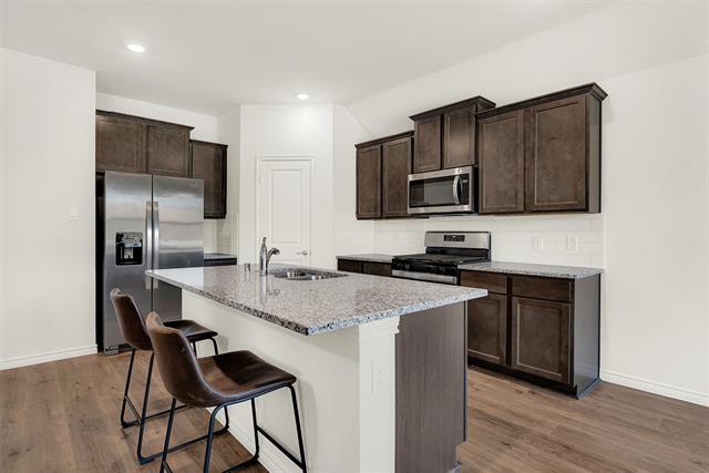 Building Photo - 712 Cool Cyn Trl