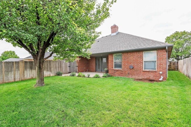 Building Photo - 6802 Thunder Rd