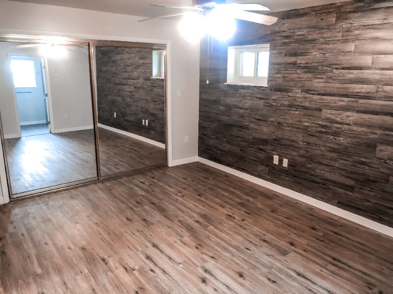 Building Photo - 340 W Main St