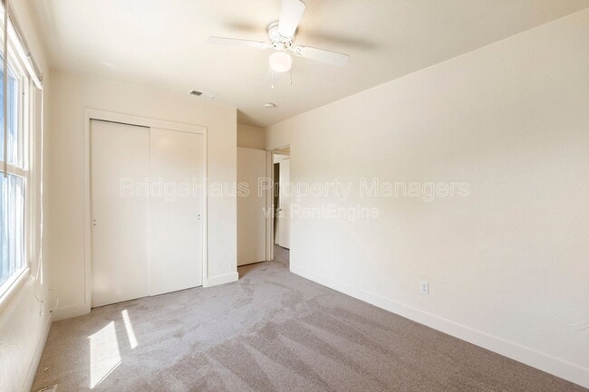 Building Photo - 5625 Gables St