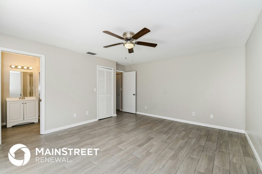 Building Photo - 3604 SW 6th Ave