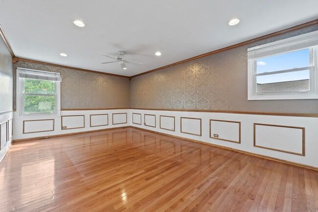 Building Photo - 2158 Countryside Cir