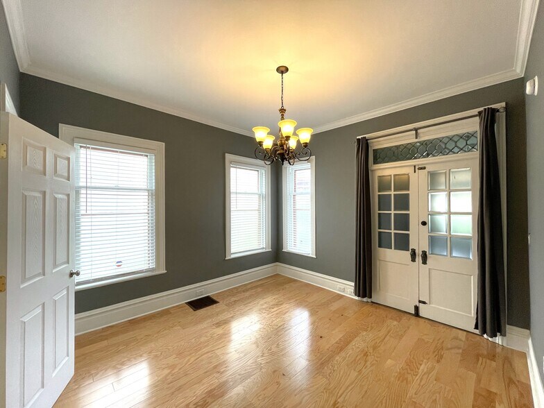 Bedroom - 209 College Ave