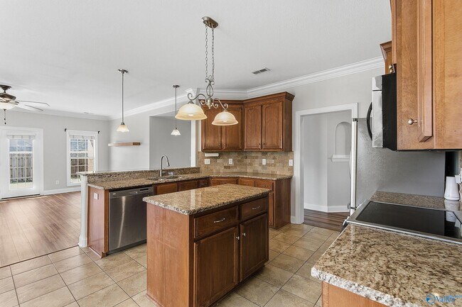 Building Photo - 7518 Parktrace Ln SE