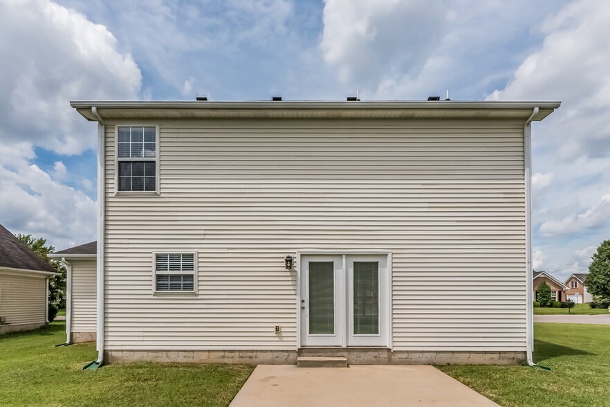 Building Photo - 2115 Cason Trail