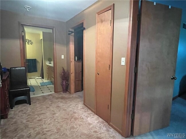 Building Photo - 3279 Clinton St