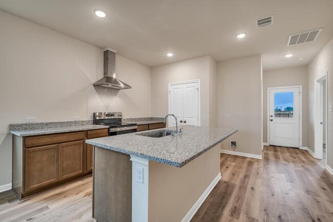 Building Photo - 309 W Martin LutherKing Dr