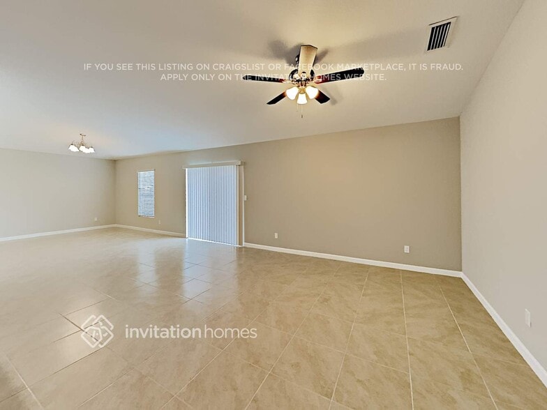 Building Photo - 347 NW Bayshore Blvd