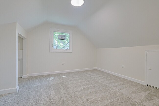 Building Photo - 8 Allegheny Ct