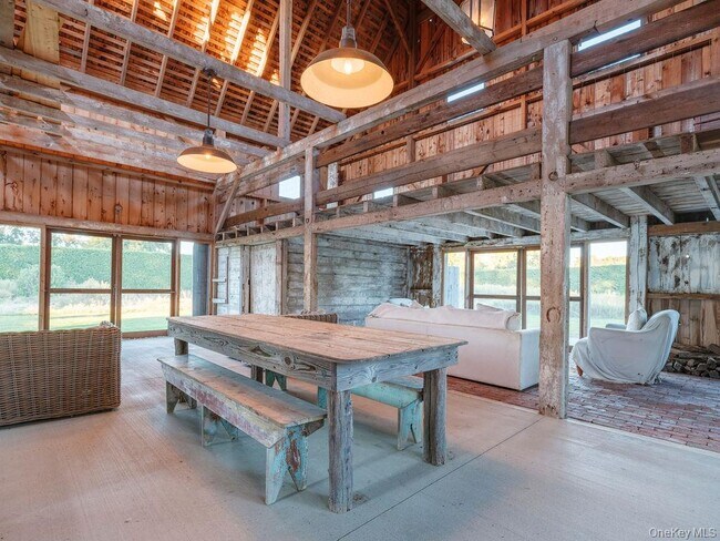 Building Photo - 29500 Main Rd