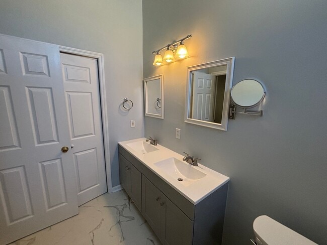 Building Photo - 3307 Crowell Ln