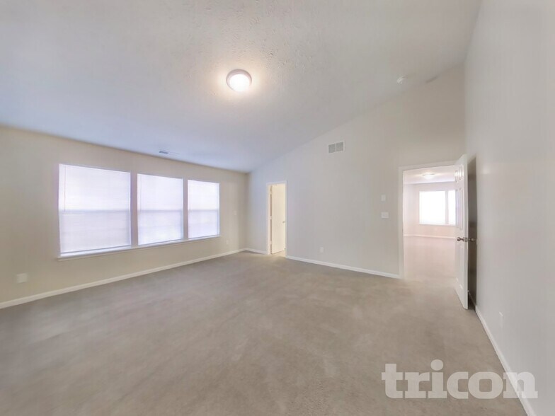 Building Photo - 2336 Wynbrooke Blvd