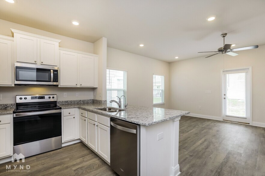 Building Photo - 1655 Caleigh Ct