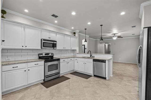 Building Photo - 9005 Holliday Ln