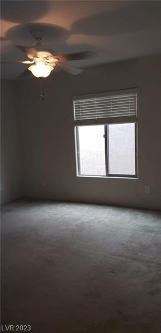 Building Photo - 4 Bedroom located in 89002!!