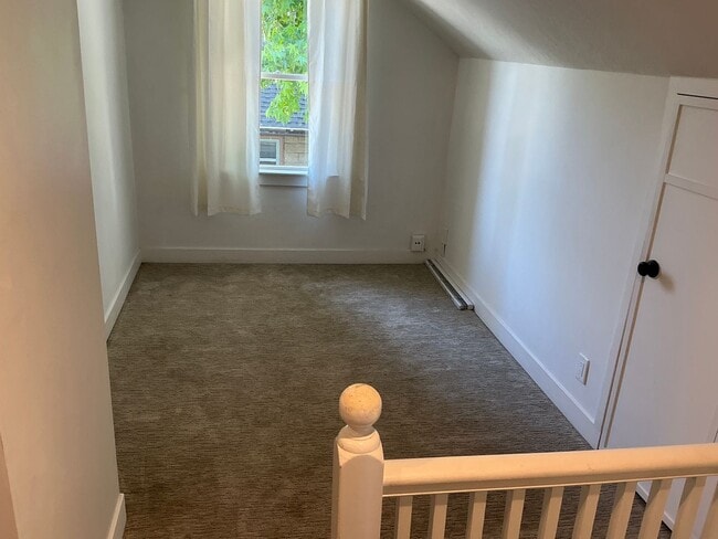 Building Photo - Beautiful 4 Bedroom 2 Bath Home in Old Tow...