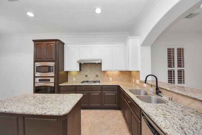 Building Photo - 1510 Olive Park